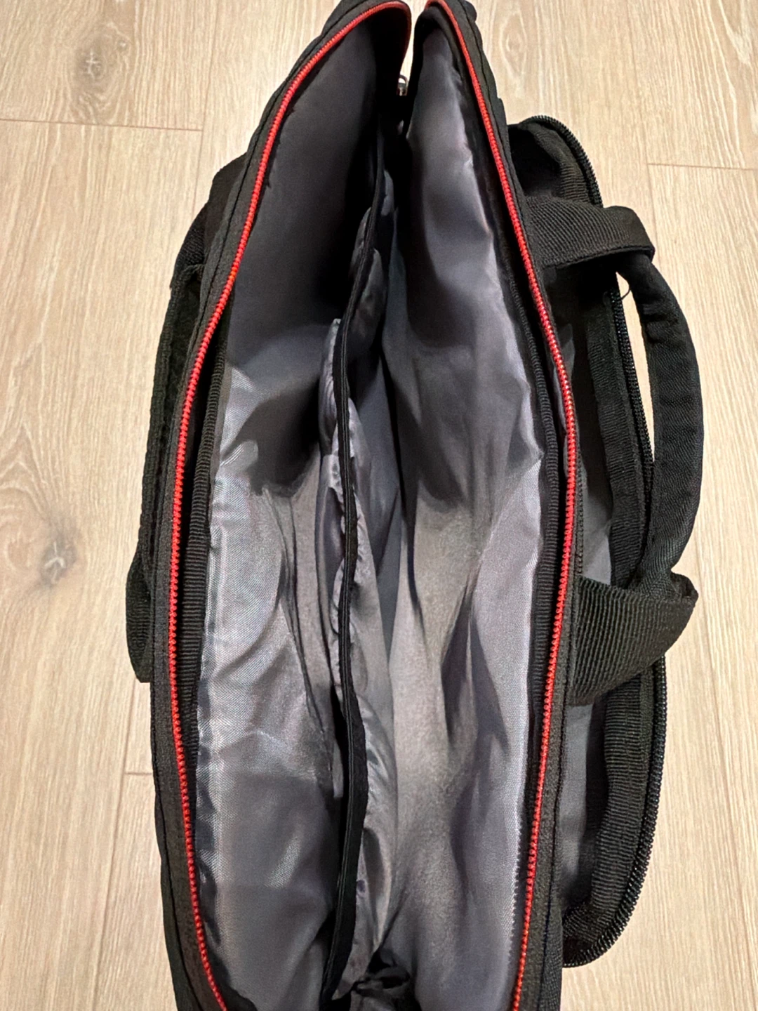 BRAND NEW Lenovo ThinkPad Laptop Bag - photo 2