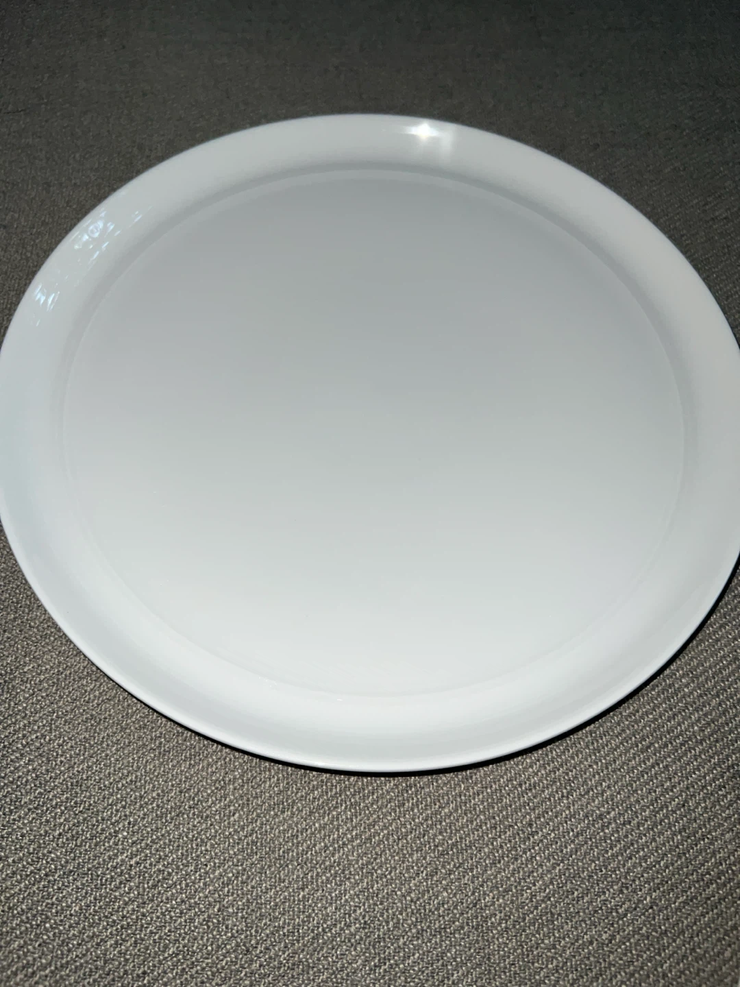 Crate & Barrel Aaron Probyn Plates - photo 5