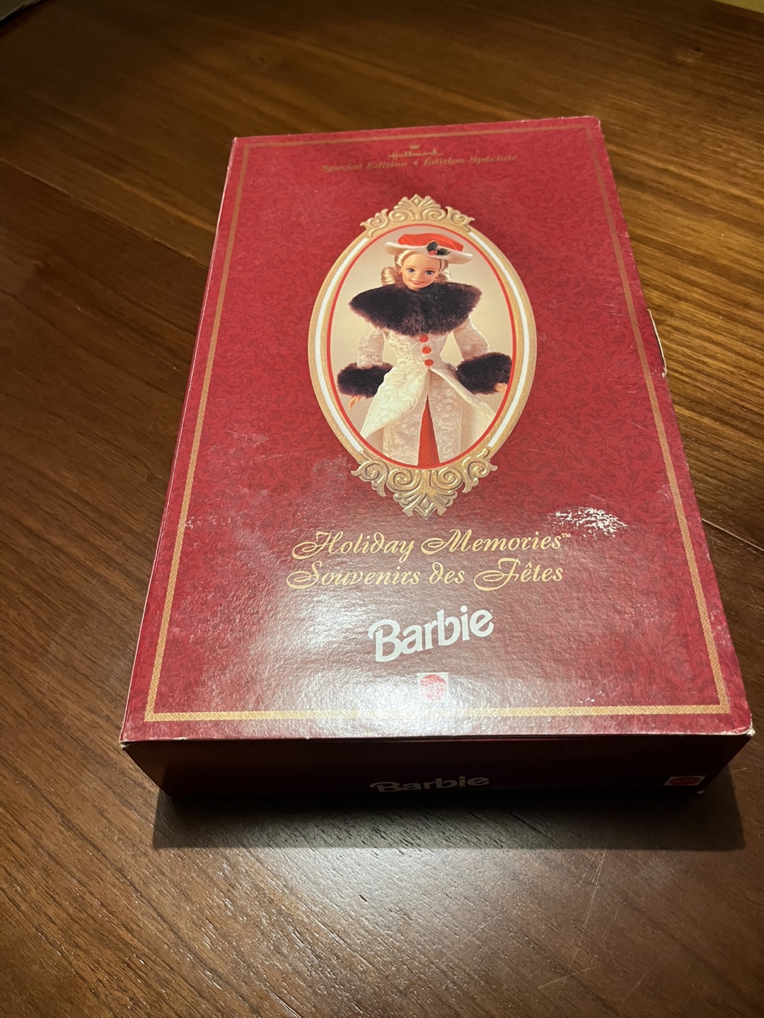 Hallmark Special Edition Barbie Holiday Memories Doll - photo 3