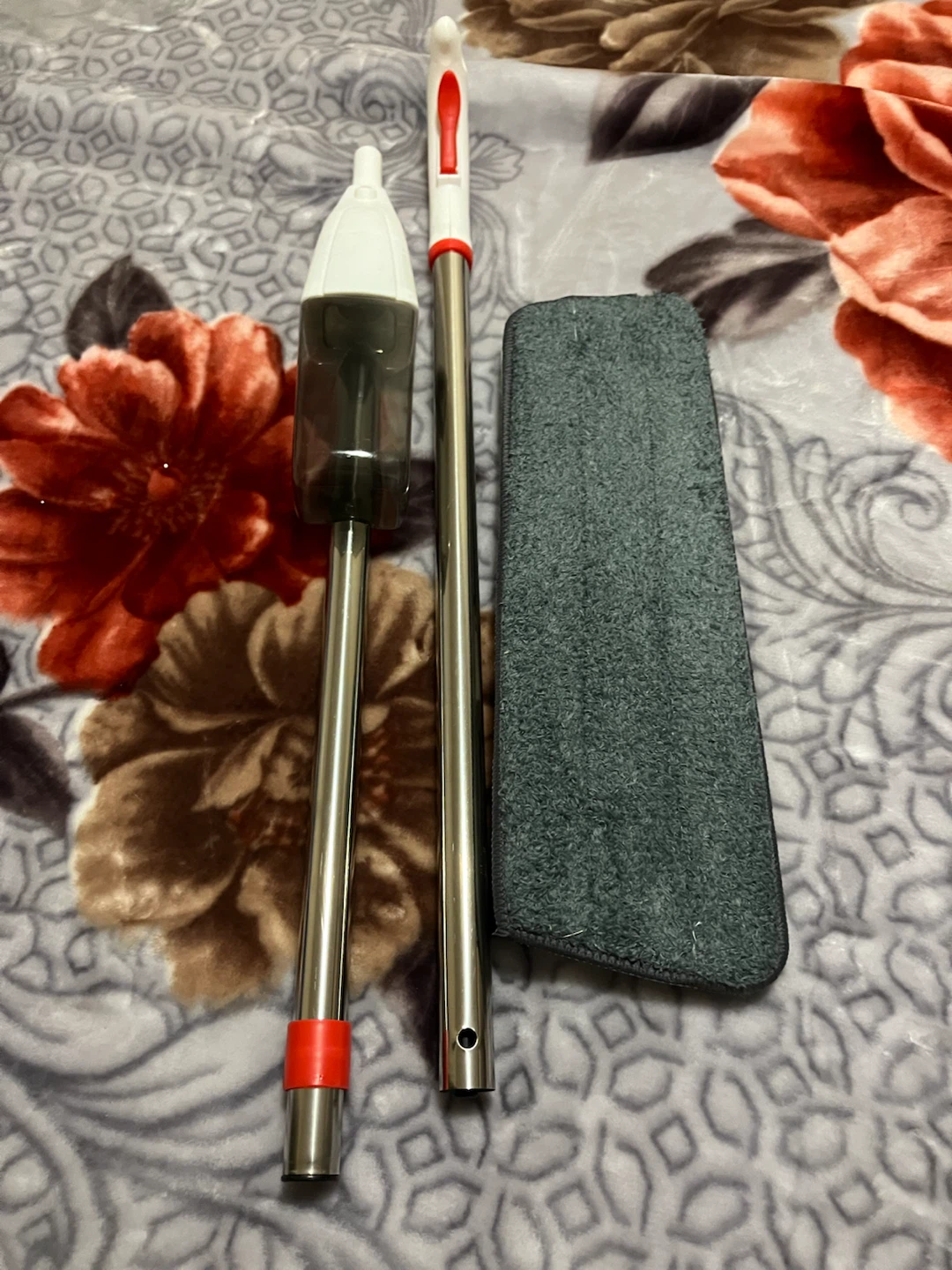 Spray Mop with Refillable Pad - photo 2