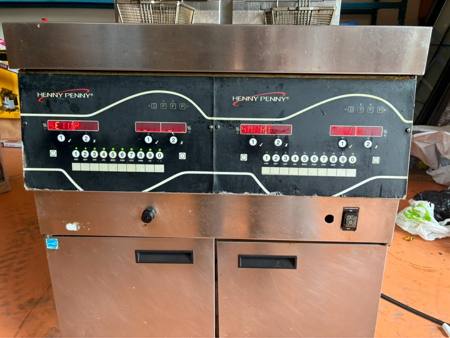 Henny Penny Commercial Deep Fryer - photo 3