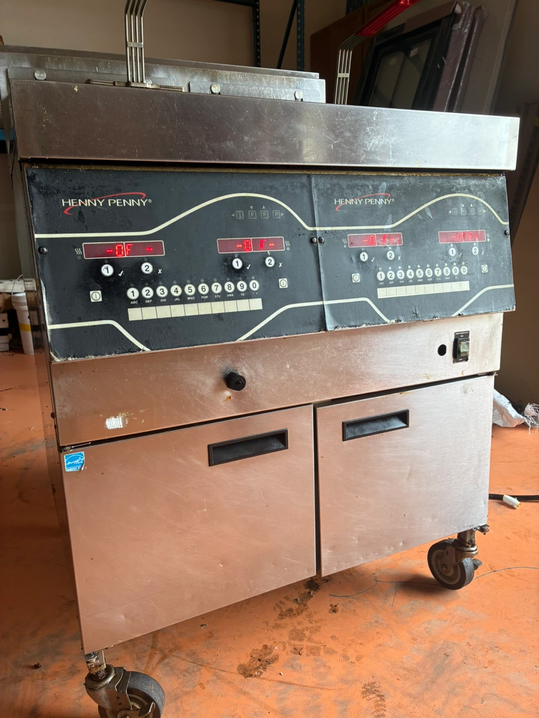 Henny Penny Commercial Deep Fryer - photo 4