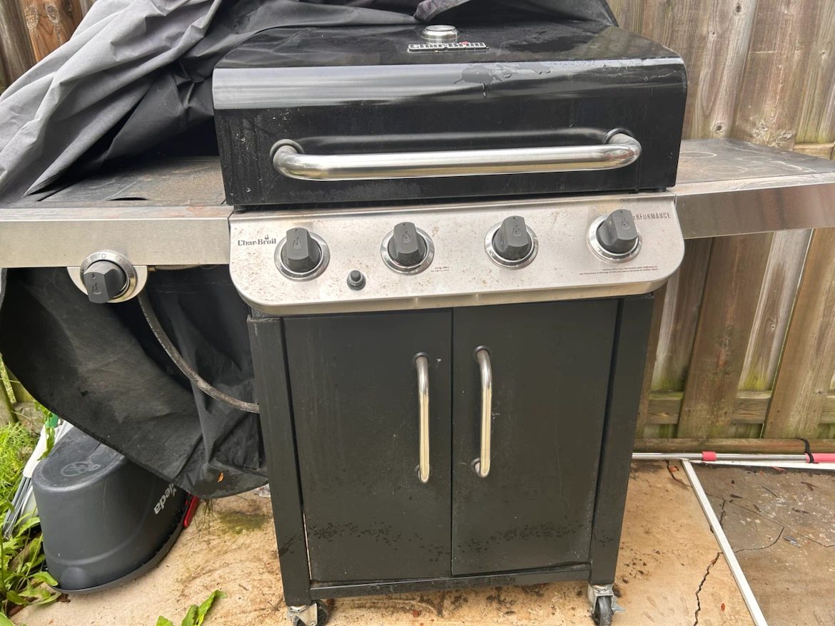 Char-Broil 4-Burner Gas Grill - photo 2