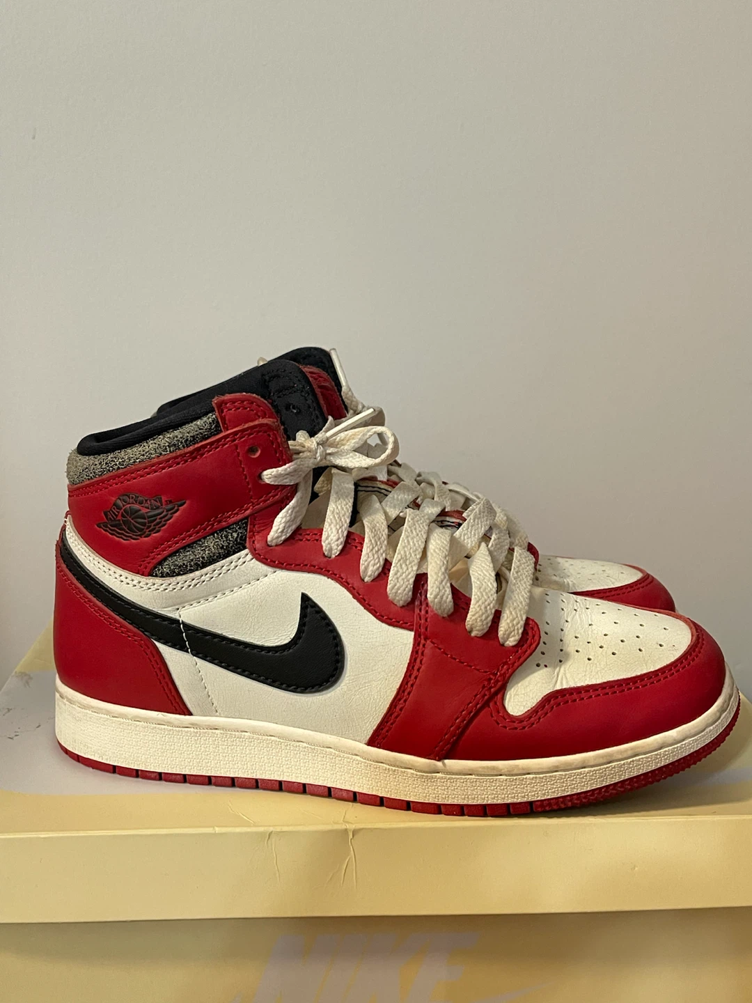 Nike Air Jordan 1 Retro High OG Chicago Lost and Found - photo 2