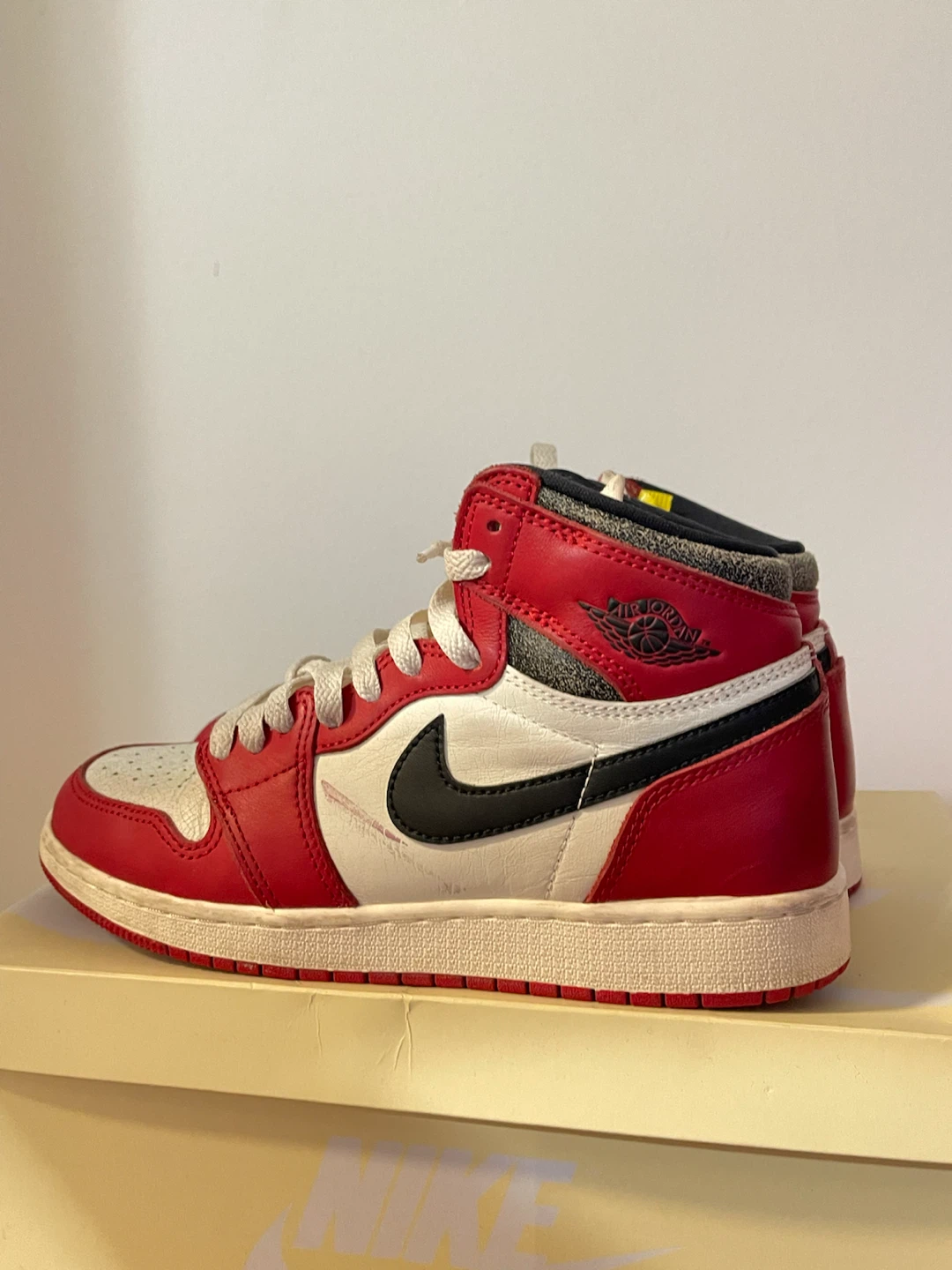 Nike Air Jordan 1 Retro High OG Chicago Lost and Found - photo 4