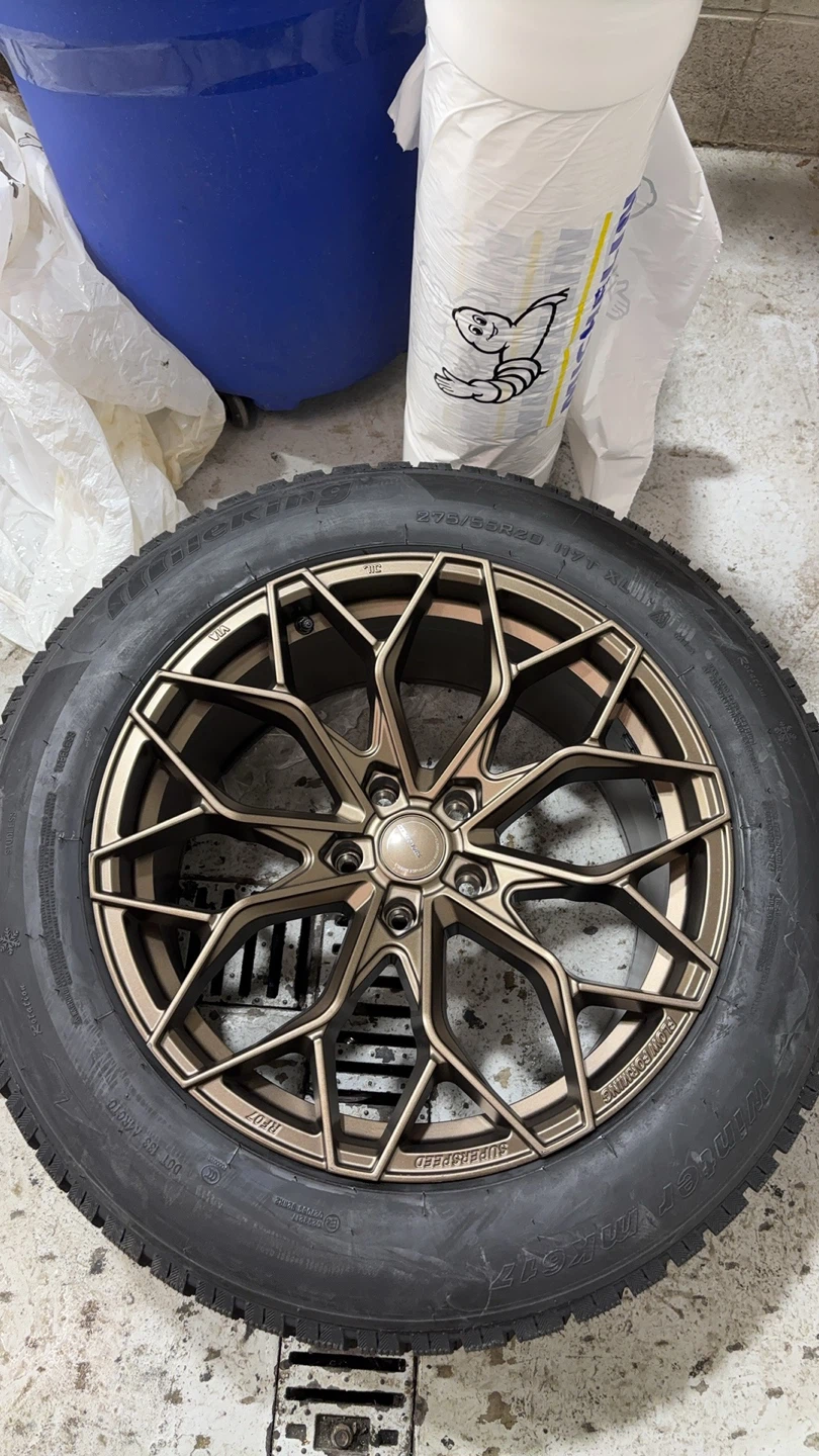 Land Rover Defender 20” Winter Set - photo 4