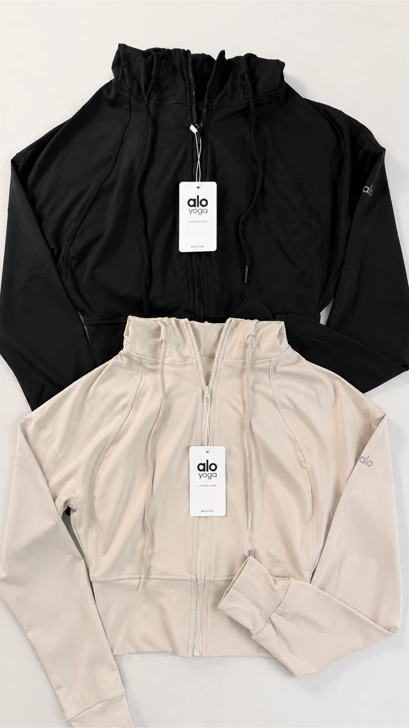 Alo Yoga Black Zip-Up Hoodie and Wide-Leg Pants Set - photo 2