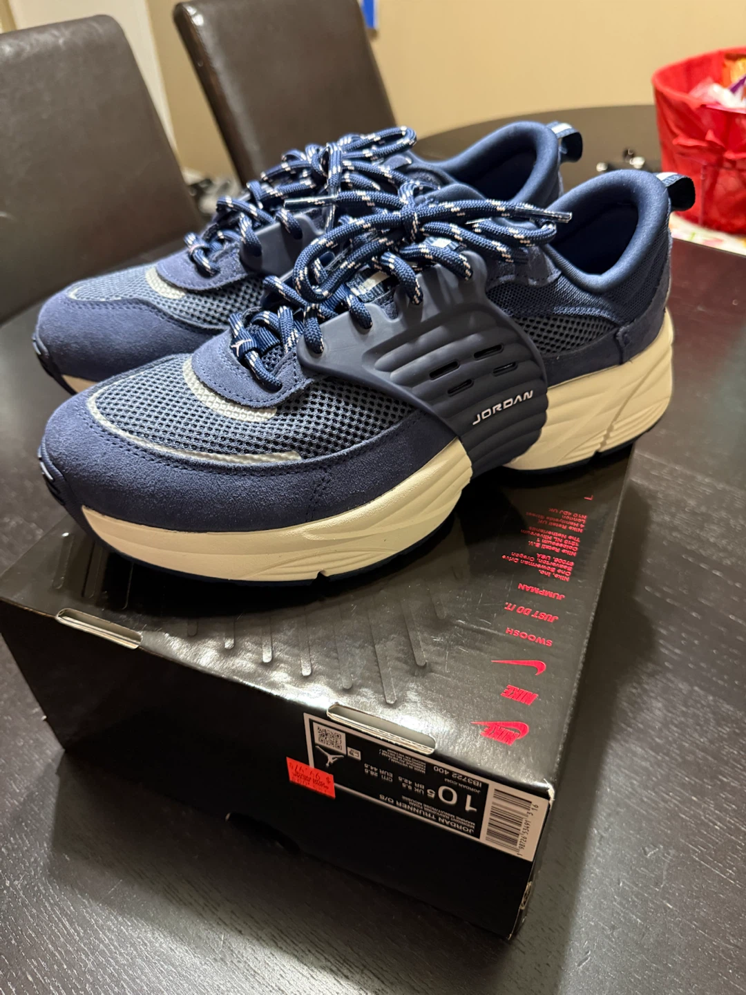 Jordan Runner O/S Sneakers Midnight Navy/Pink Foam Size 10.5
