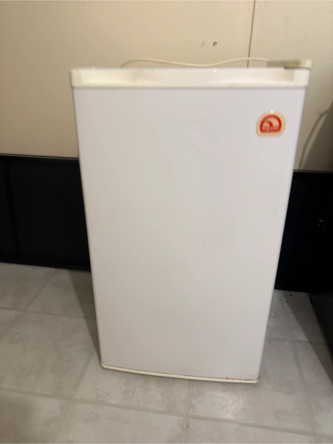Mini fridge. - photo 2