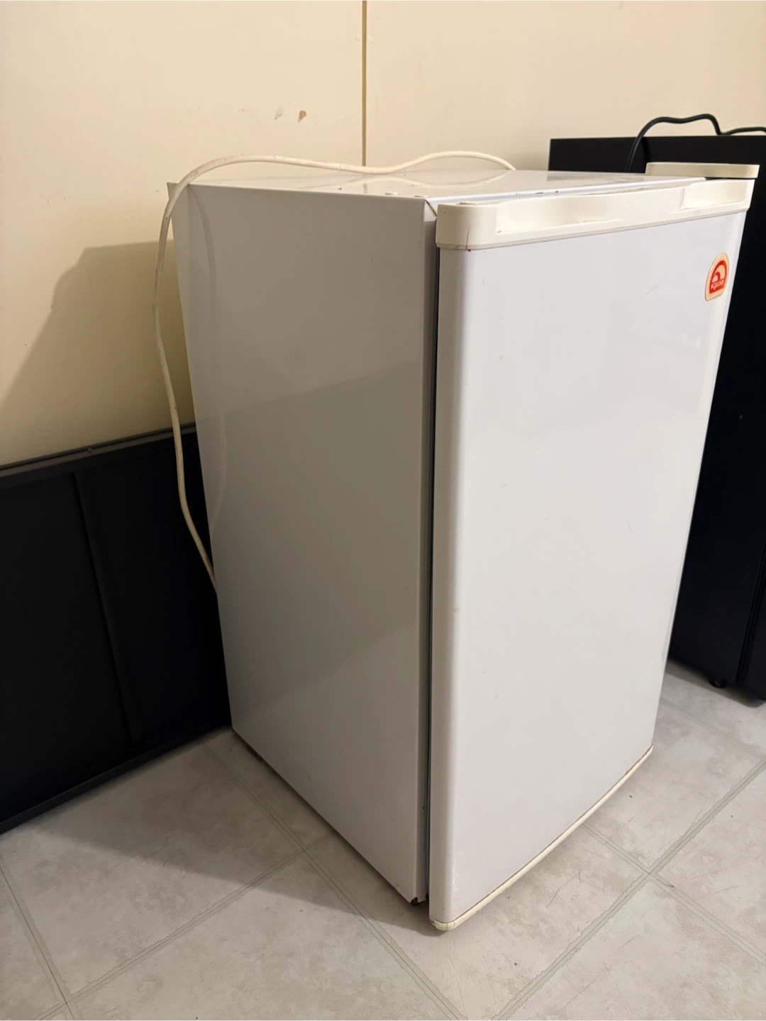 Mini fridge. - photo 3