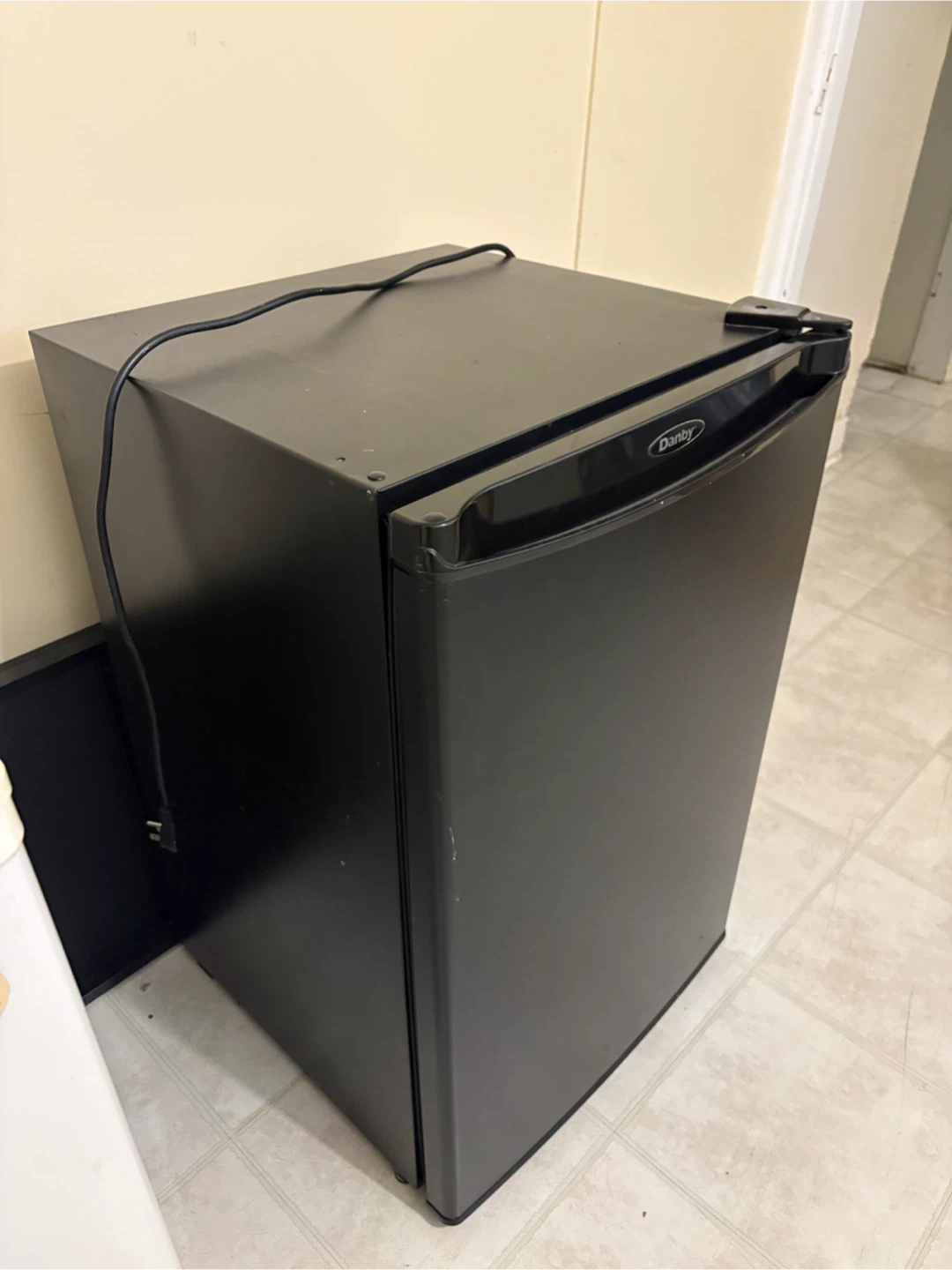 Mini Fridge - photo 3