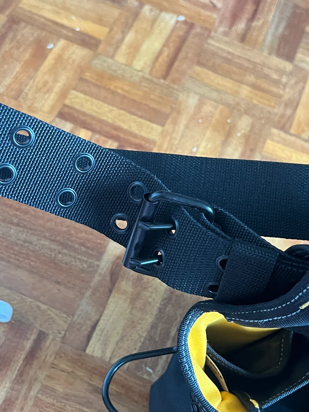 DEWALT Professional Nail & Hardware Pouch - photo 5