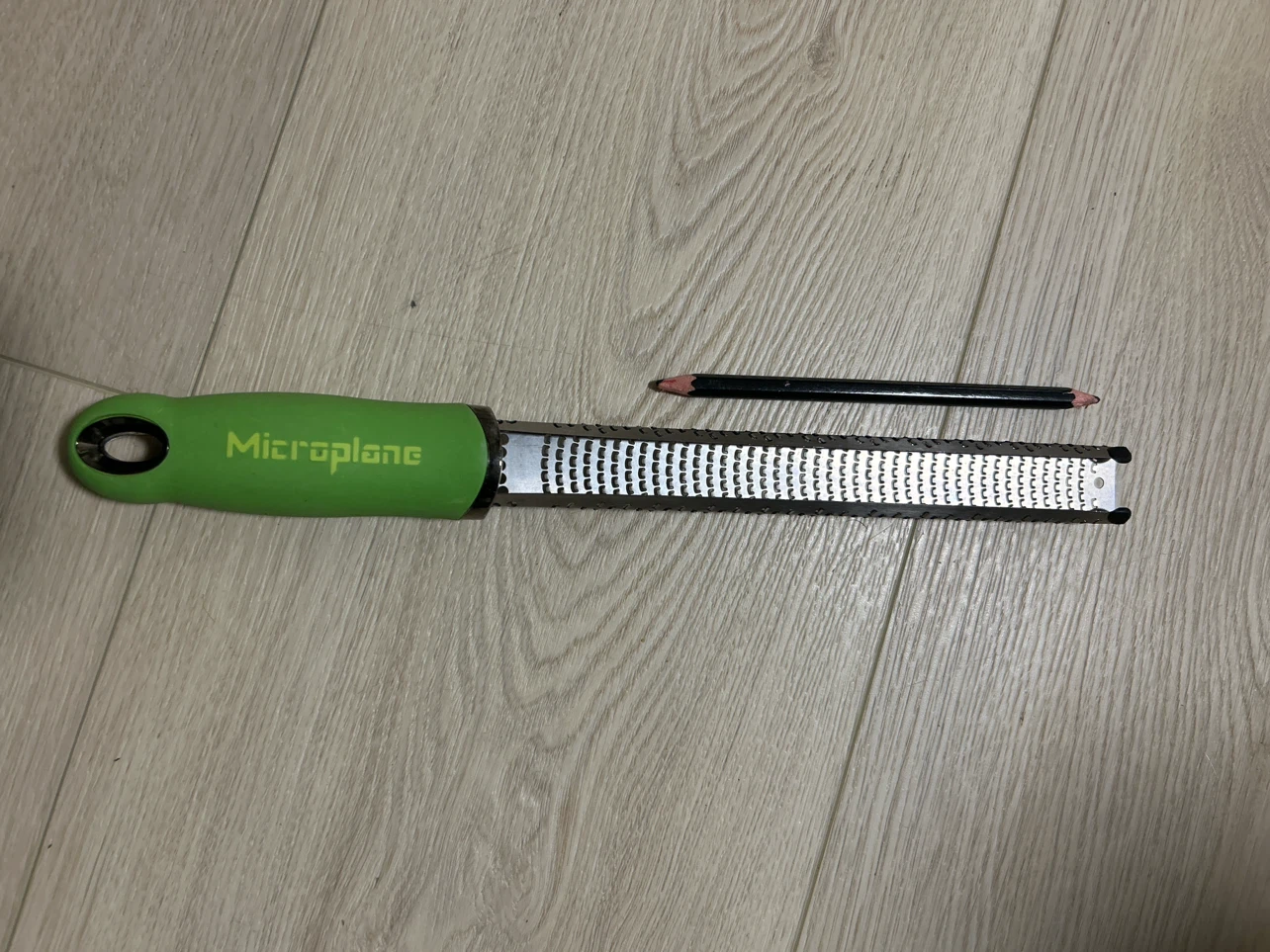 Microplane Grater with Green Handle - photo 2