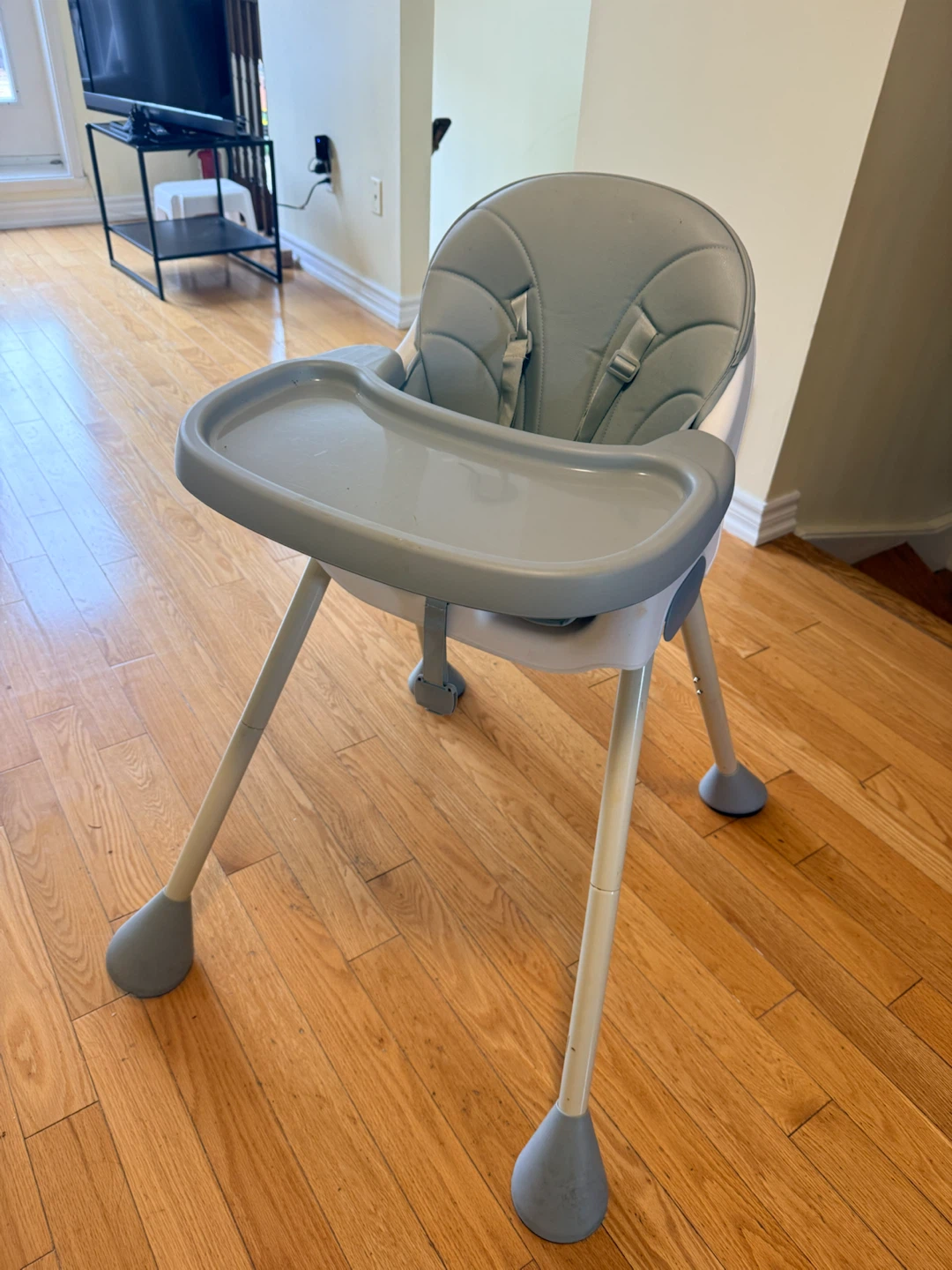 Grey High Chair with Tray - photo 2