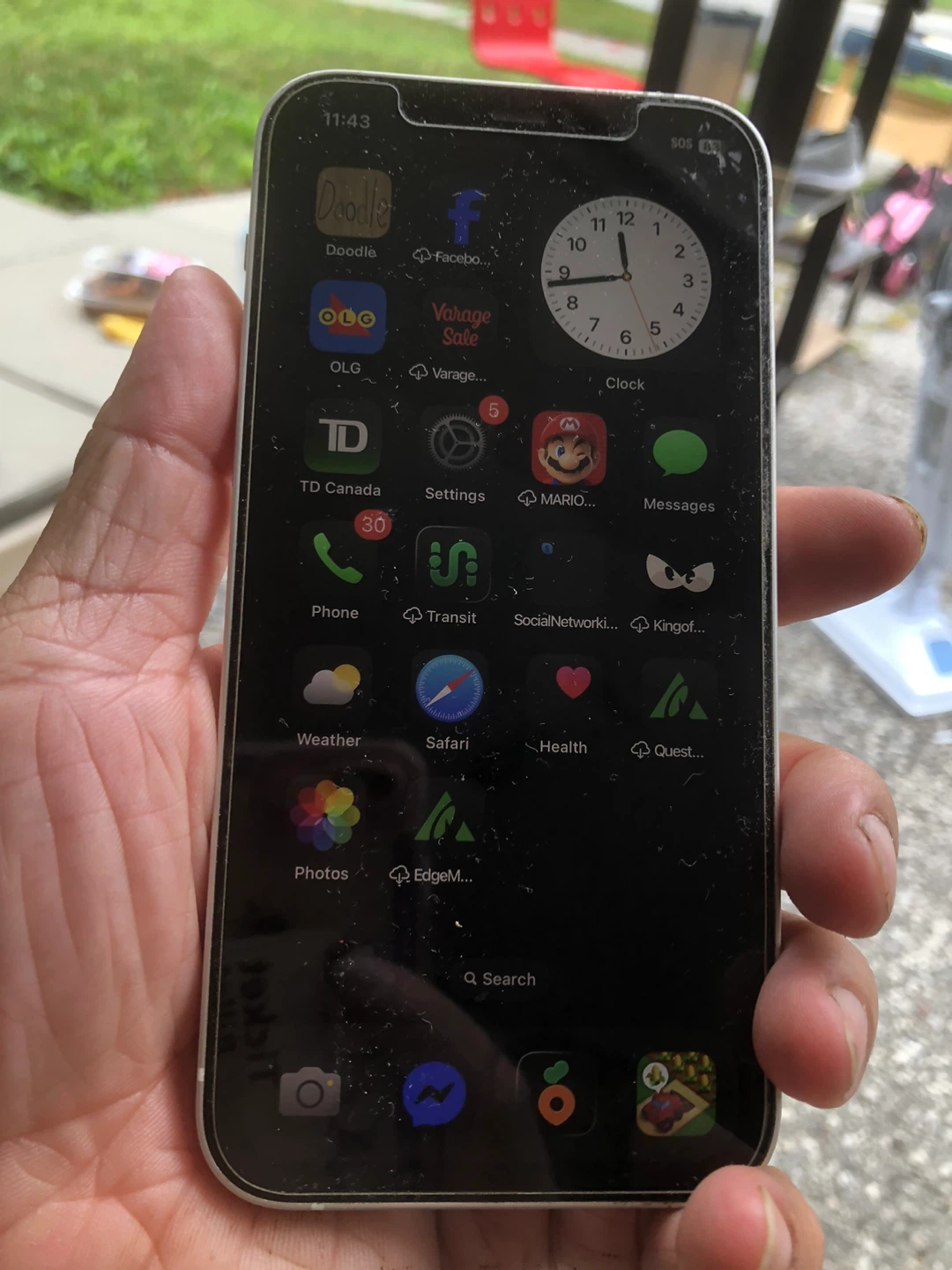Apple iPhone 12  -128 g B.