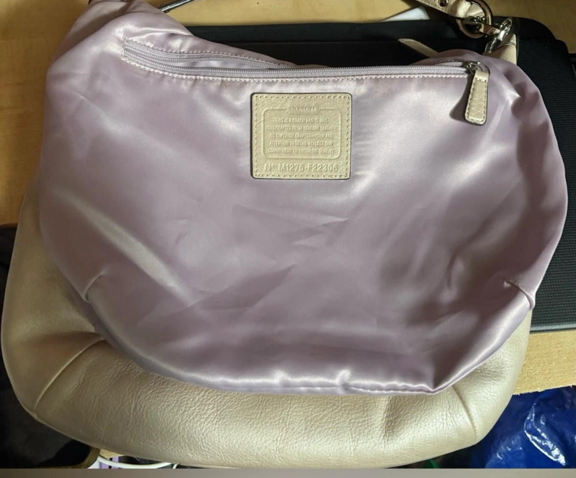 Coach Leather Hobo Bag - Cream - photo 3