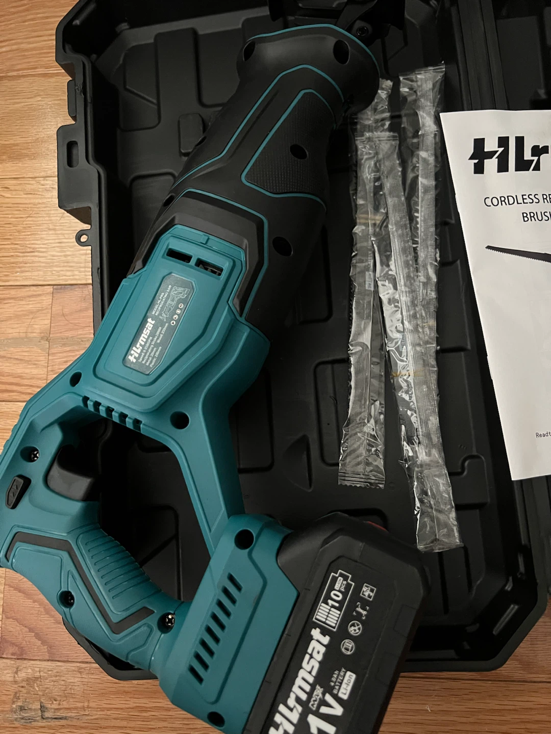 Cordless Reciprocating Saw with Battery and Case - photo 3