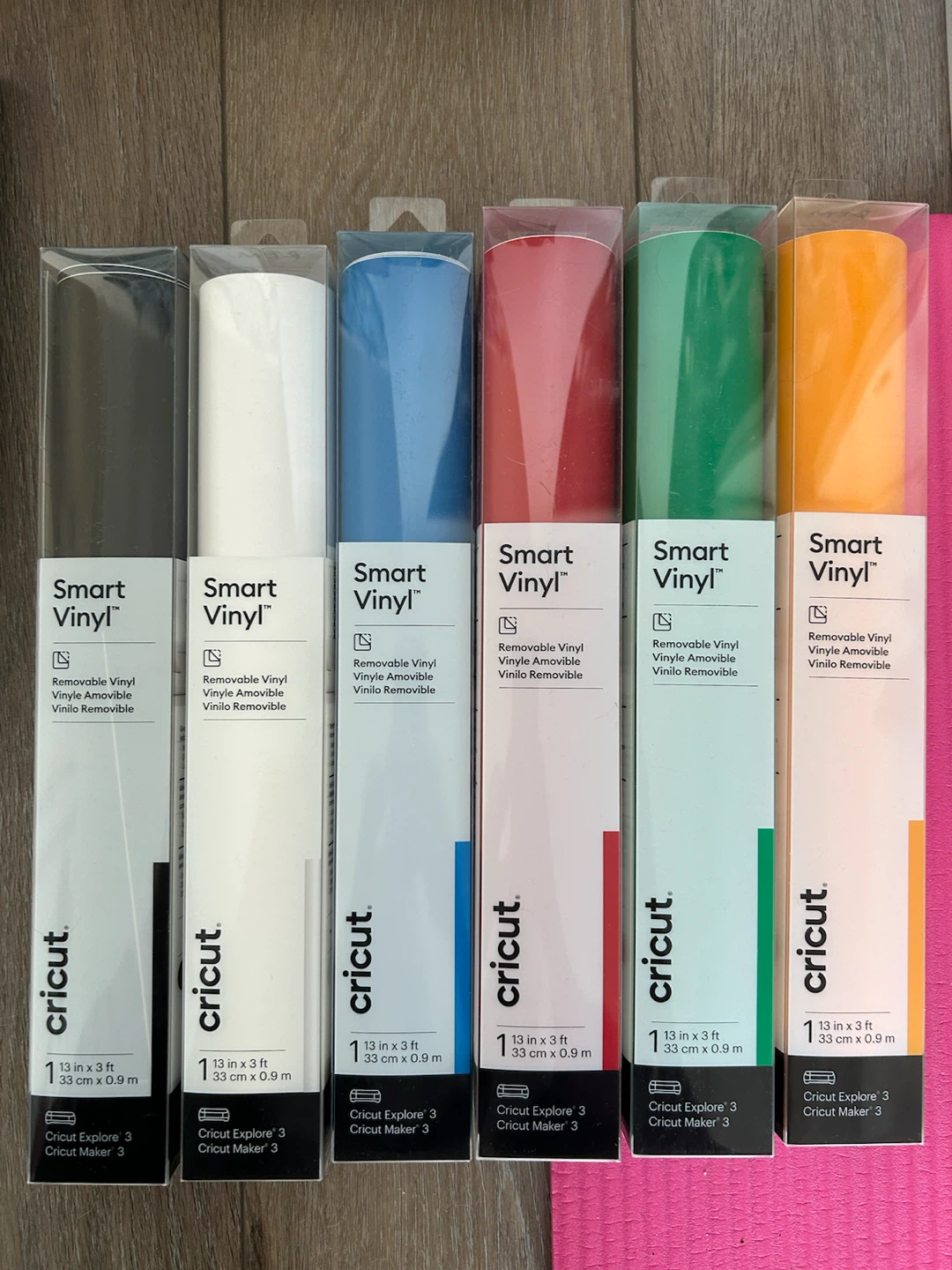 Cricut Smart Vinyl & Iron-On Bundle - photo 4