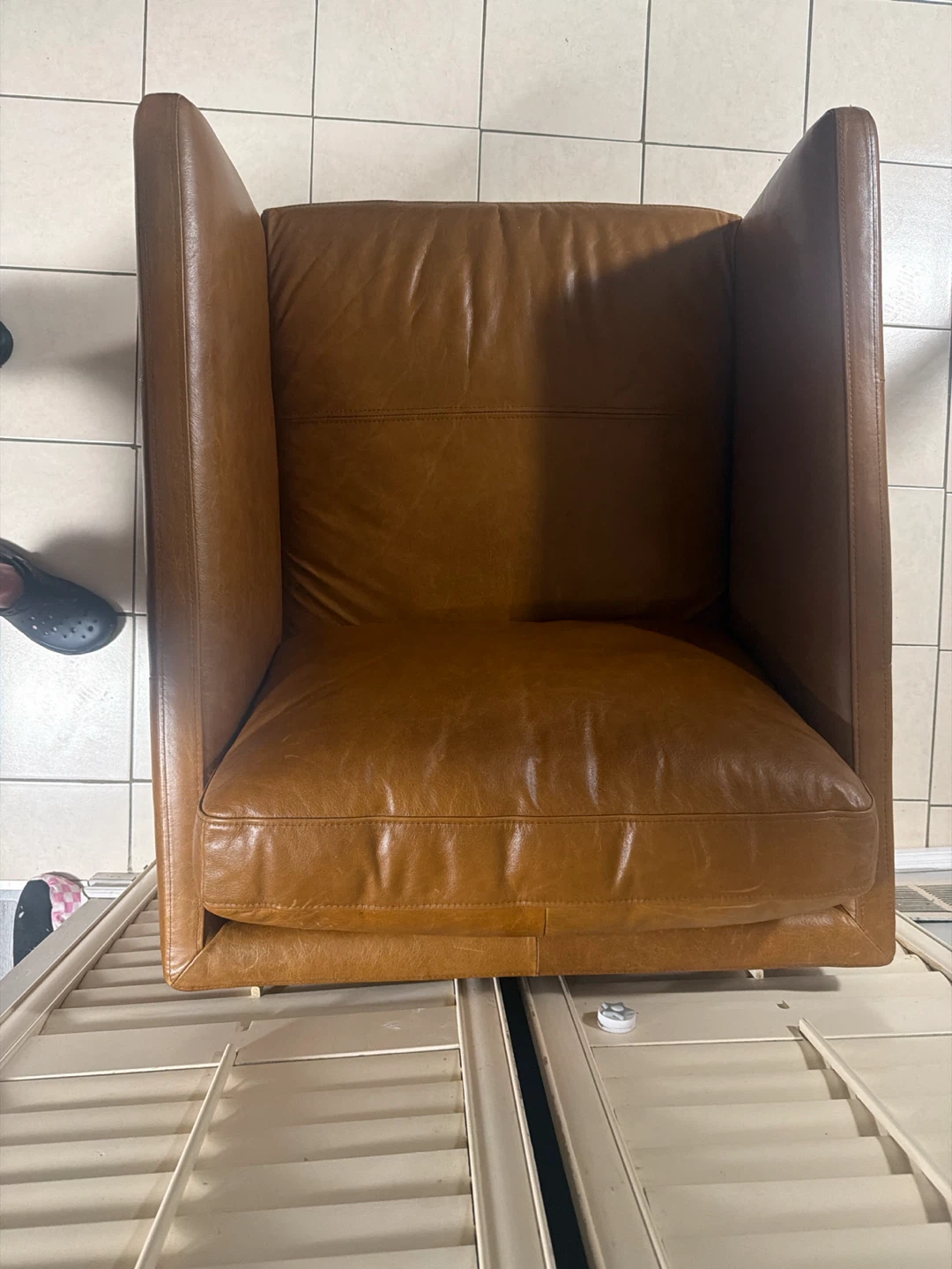 Brown Leather Armchair - photo 3