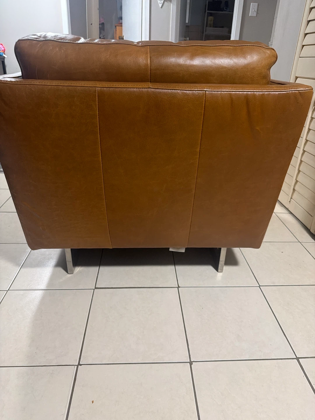 Brown Leather Armchair - photo 4