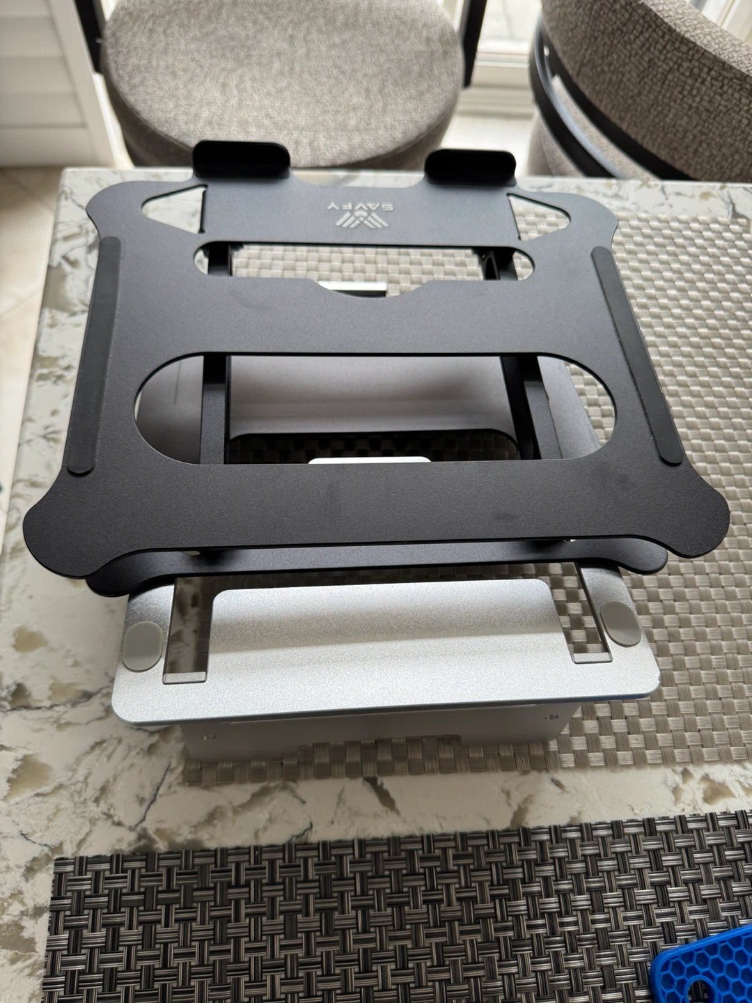 Laptop Stand- SAVFY Aluminum