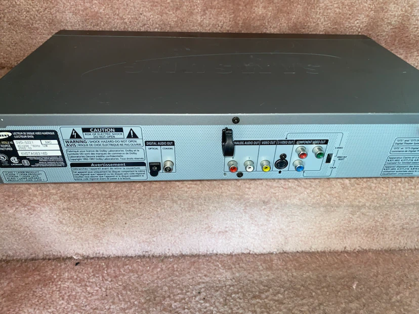 Samsung DVD/CD/MP3 Player - photo 4