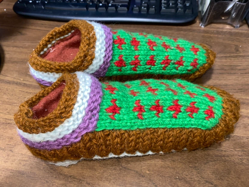 Hand-knitted Slippers - photo 2