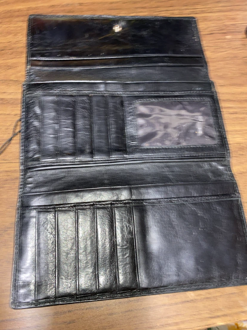 Dandeli Black Leather Wallet