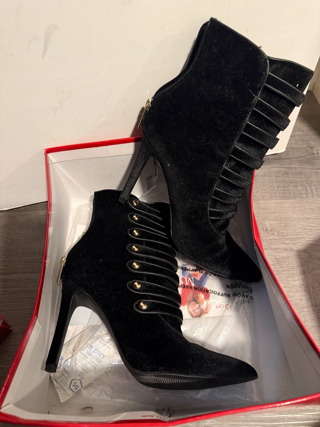 Guess Black Texture Heeled Boots