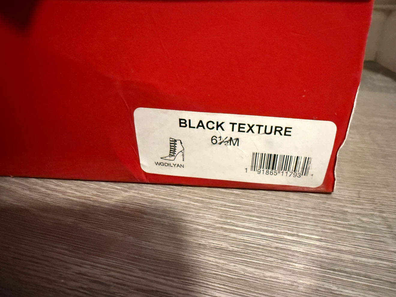 Guess Black Texture Heeled Boots - photo 4
