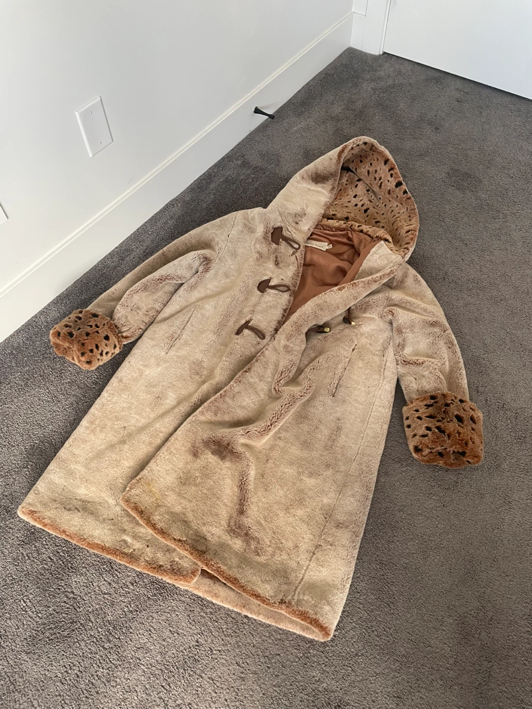 Large Fur Coat - photo 5
