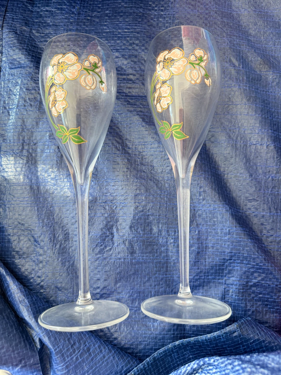 Champagne glasses, unused. Free bottle opener