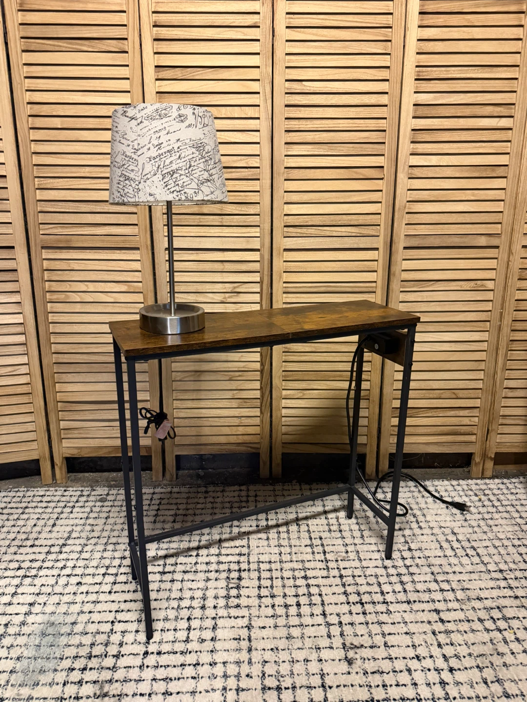 Console table with outlets - photo 3