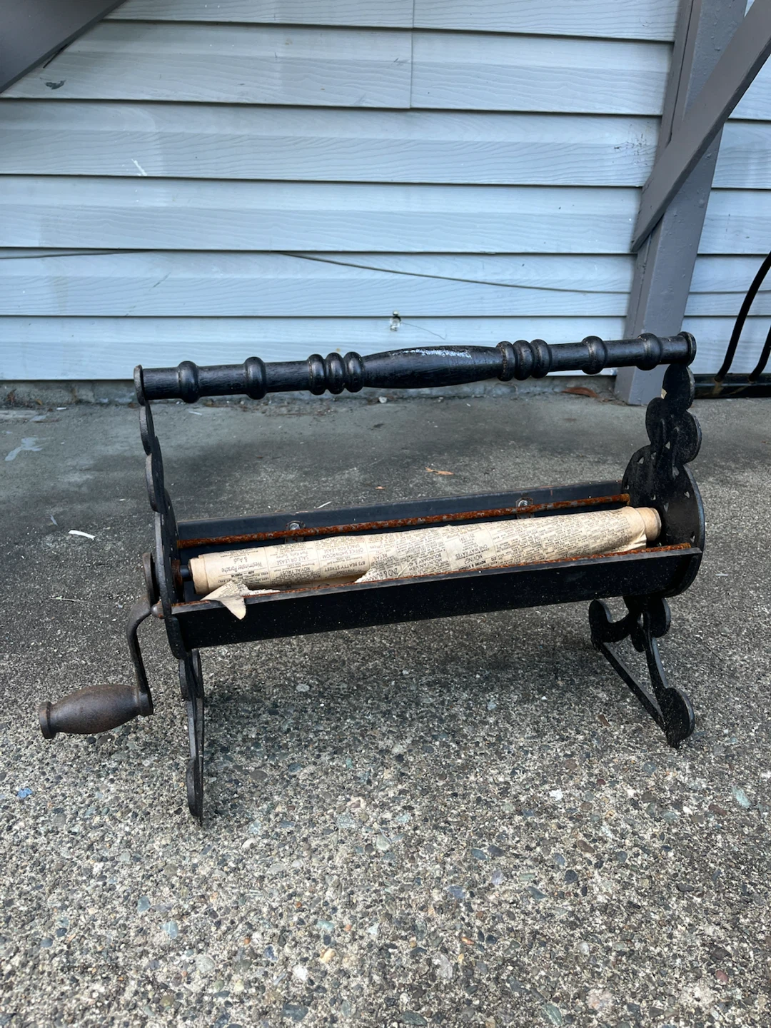 Cast iron antique paper roller - photo 4