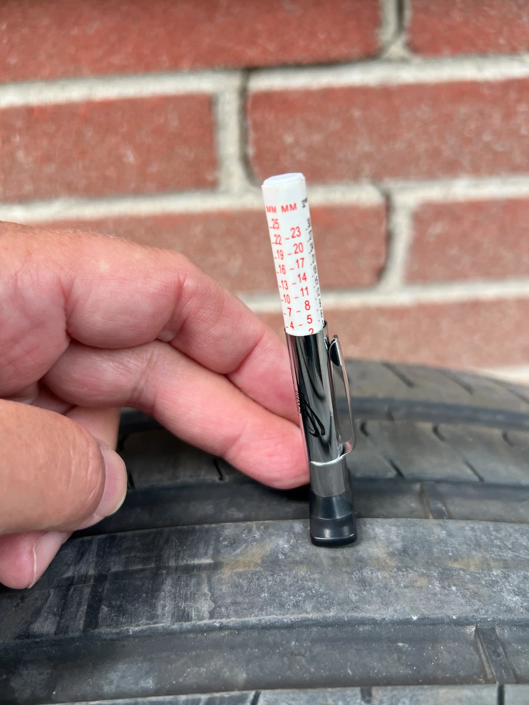 2021 manufacturer date Pirelli PZero tires used on Tesla Model S - photo 5