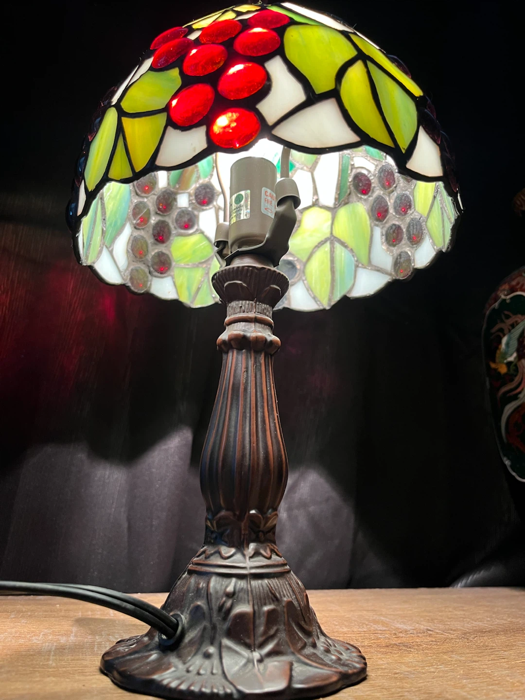 Stained Glass Grape Accent Lamp - photo 4