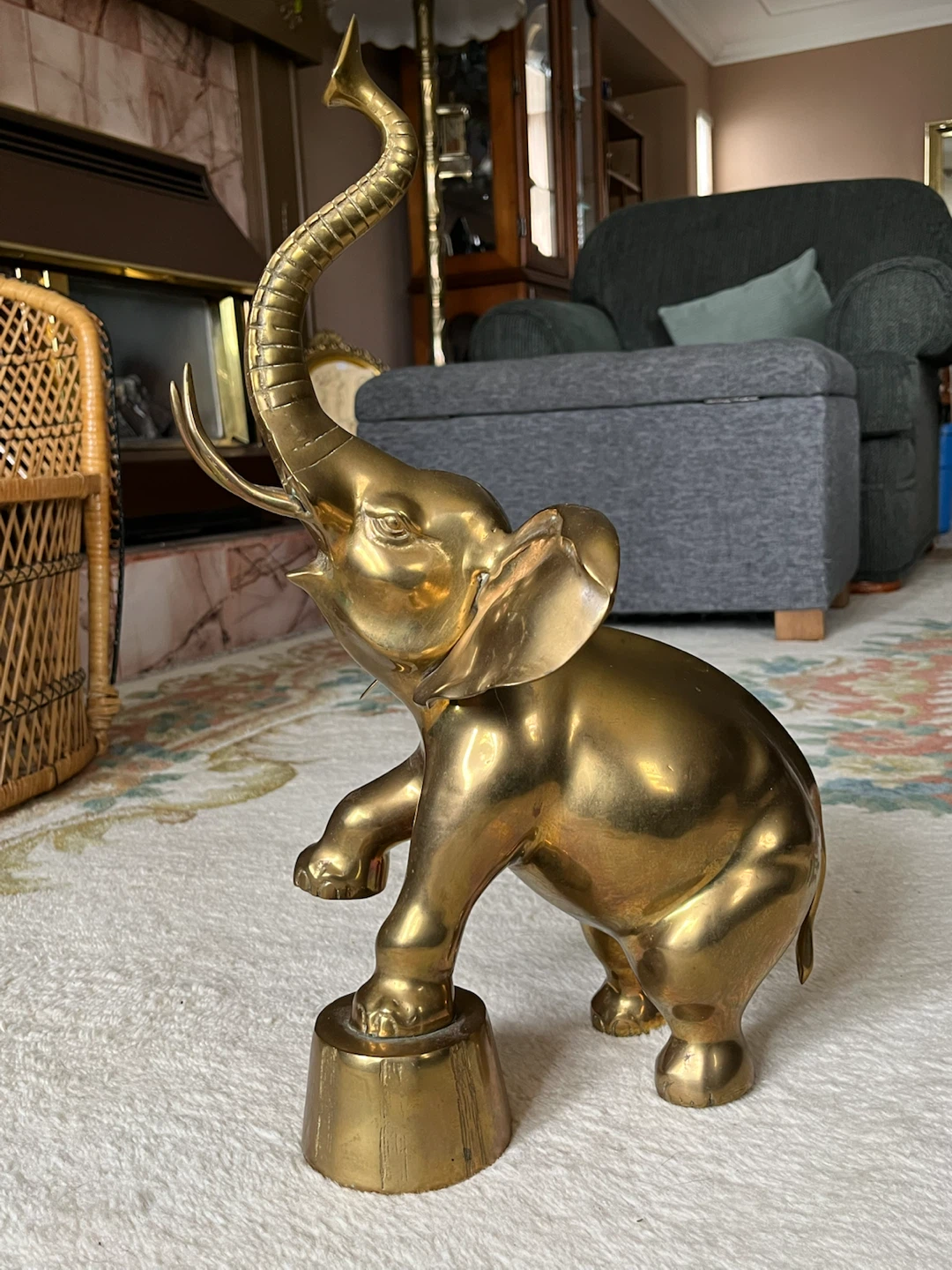 Large vintage Brass Elephant Figurine - photo 2