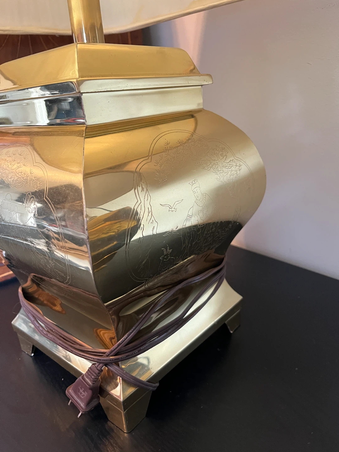 Brass Table Lamps with Engraved Details - Pair - photo 3