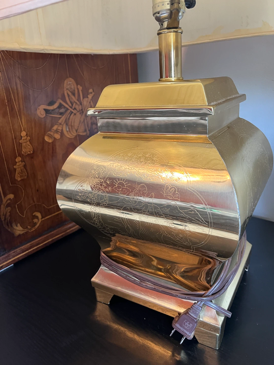 Brass Table Lamps with Engraved Details - Pair - photo 4
