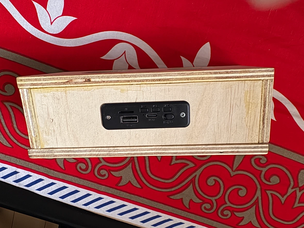 Wooden Bluetooth Speaker - photo 4