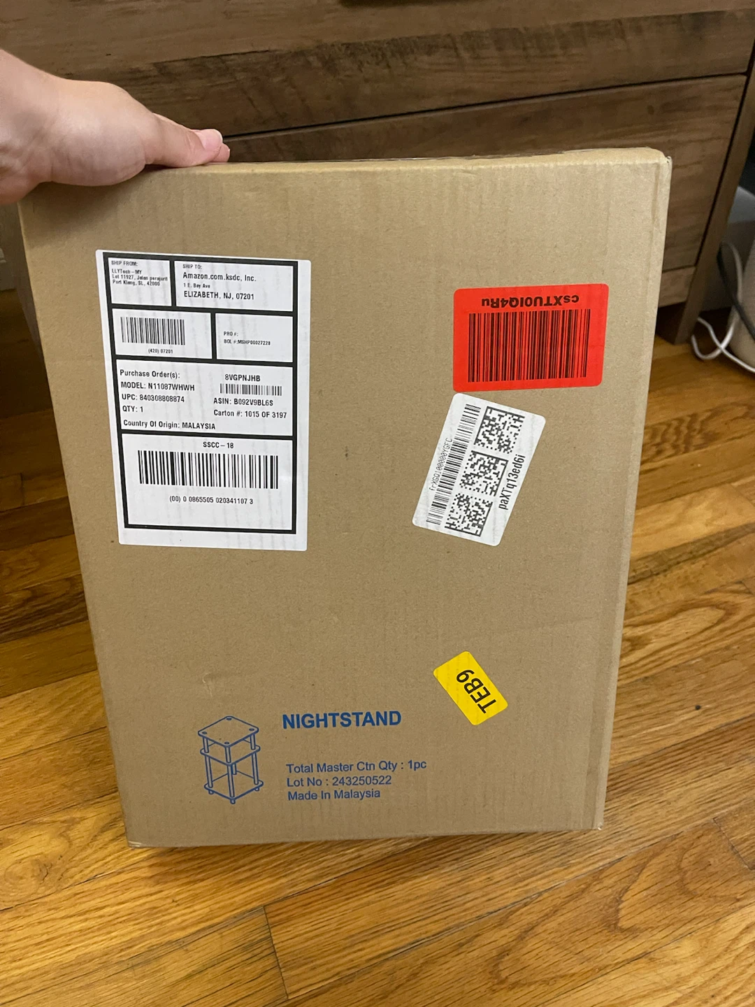 White end table/side table - NEW IN BOX - photo 4