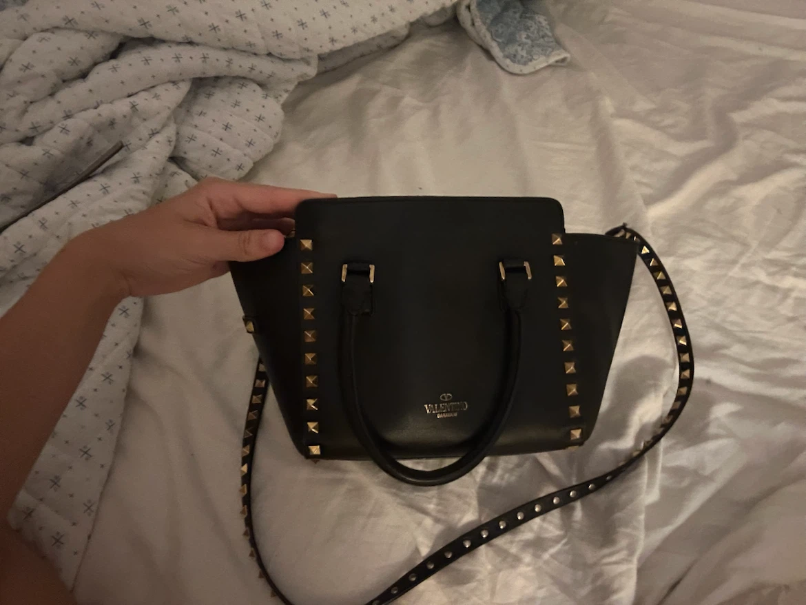 Valentino Garavani Rockstud Black Leather Shoulder Bag - photo 2