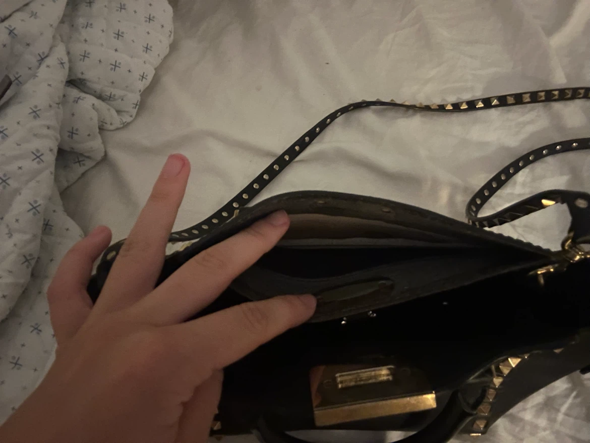 Valentino Garavani Rockstud Black Leather Shoulder Bag - photo 5