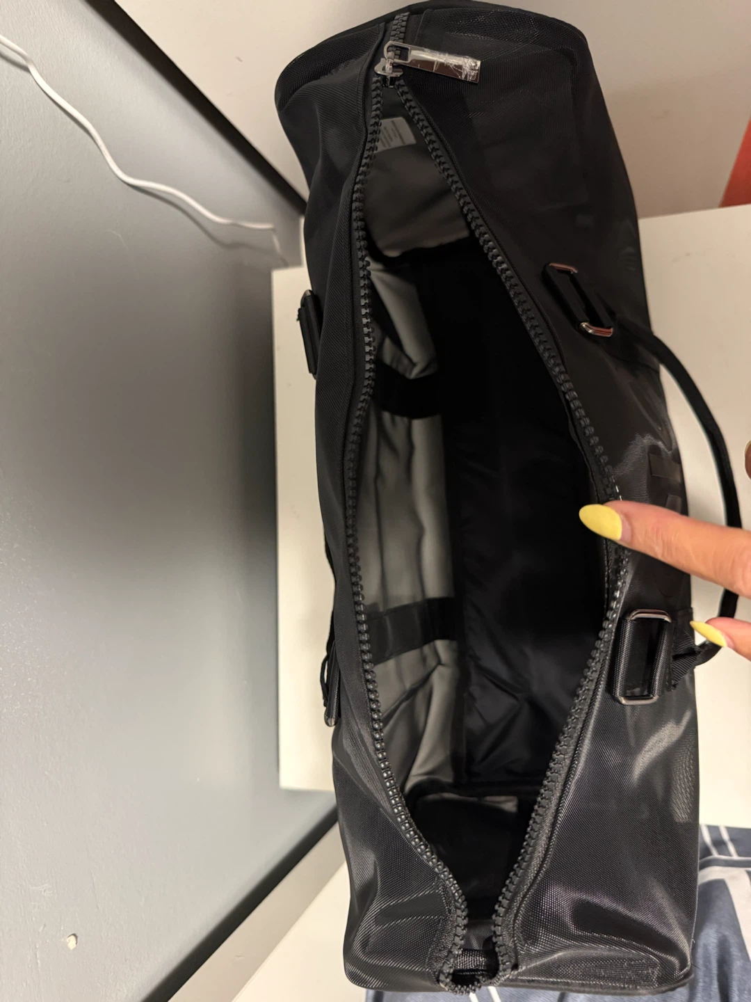 ALO Mesh Duffel Bag - photo 3