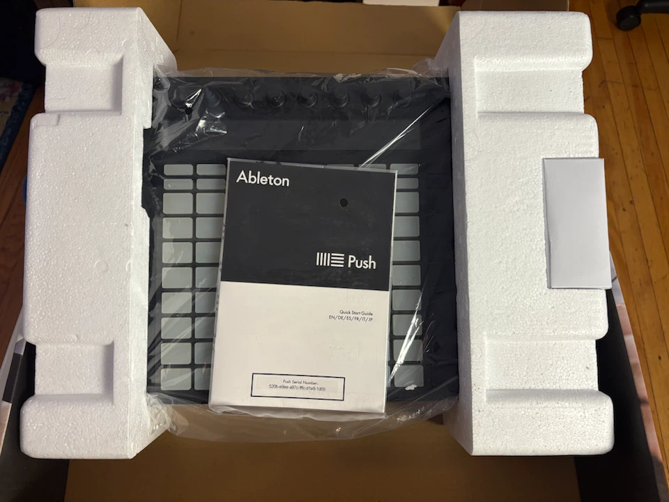 Ableton Push 1 Controller by Akai Professional with Original Box - photo 4