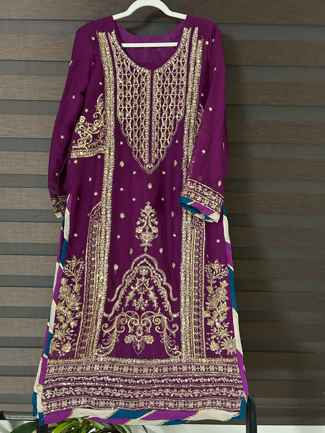 New Asim Jofa Embroidered Suit - photo 2
