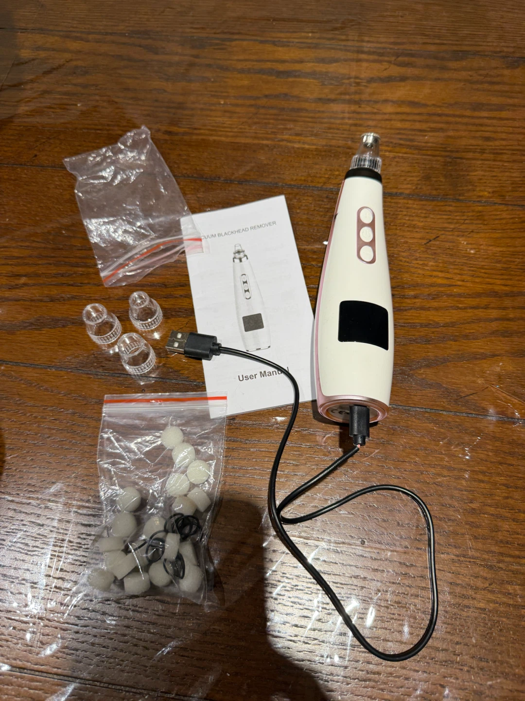 Blackhead Remover with Multiple Suction Heads - photo 2