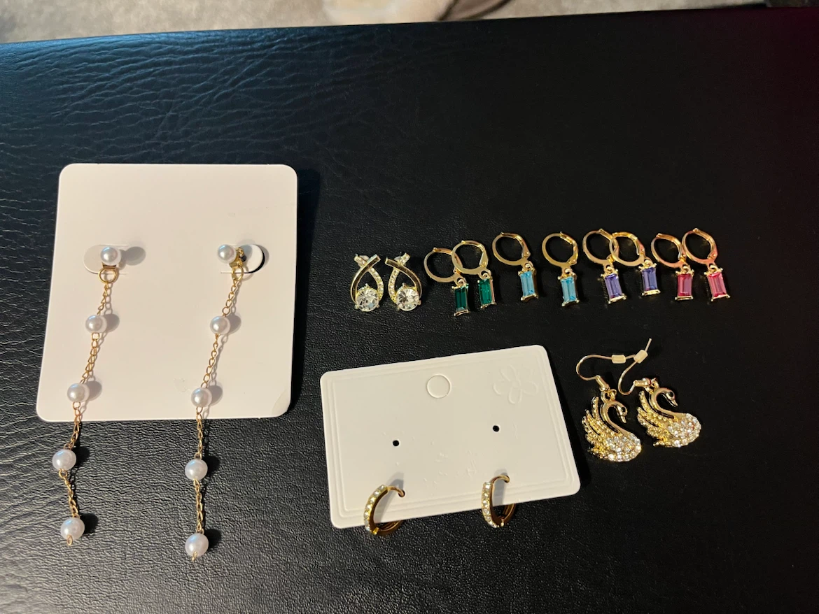 8 earrings all for $5