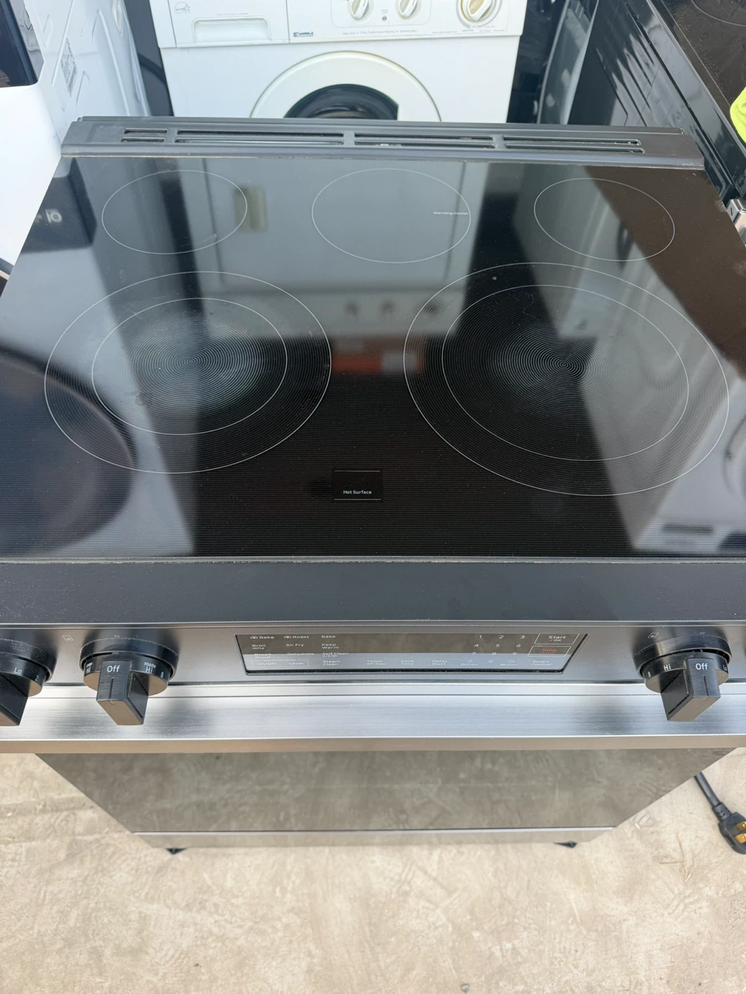 Electric Range with Air Fry Function - photo 3
