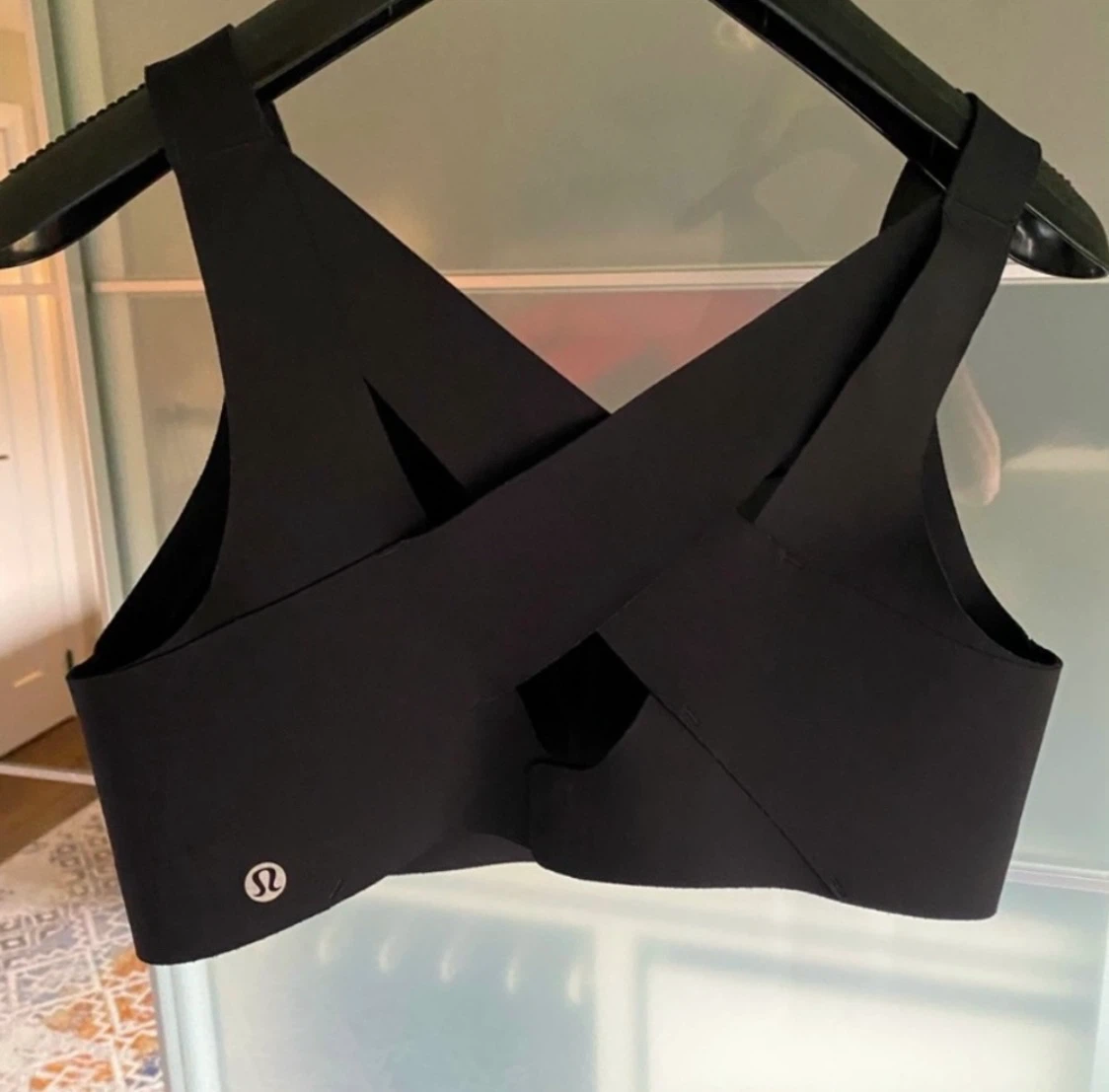 Lululemon Enlight Black Sports Bra 32D